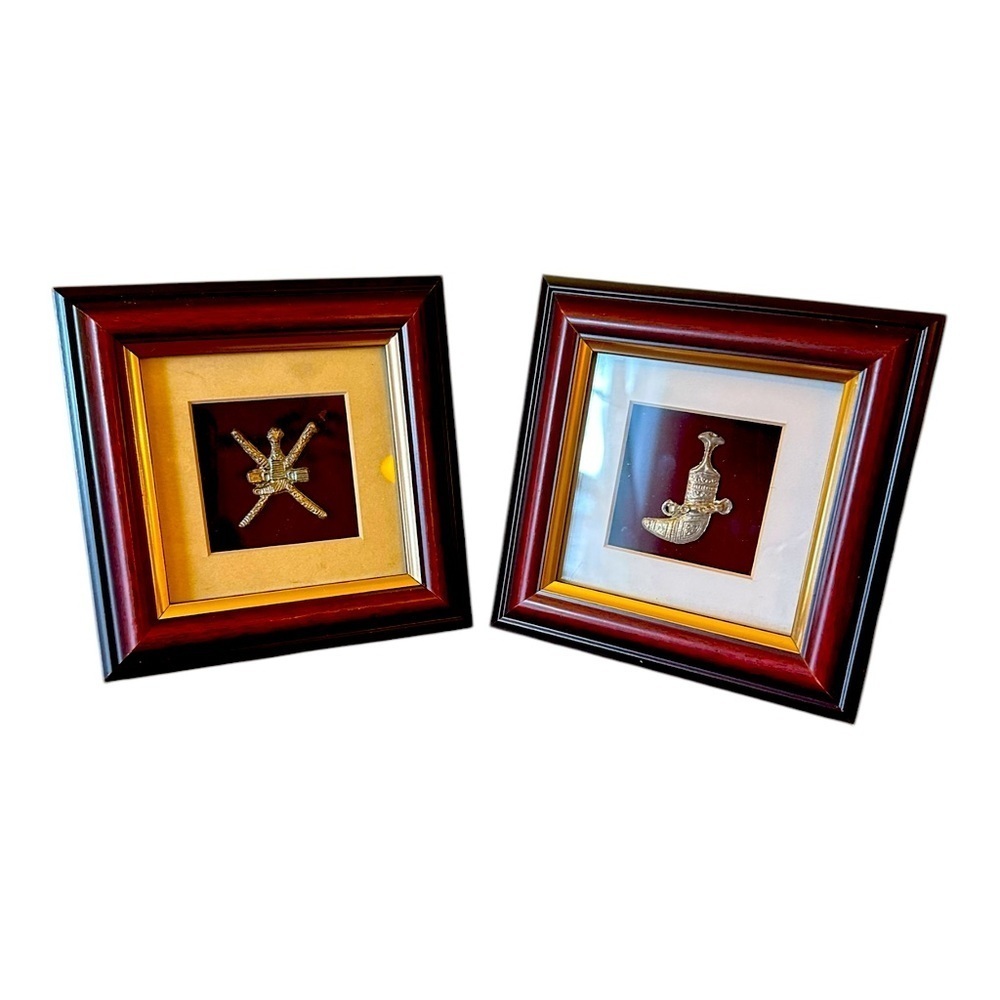 Arabian Silver Collection – Framed Silver Sword & Oman Coat of Arms